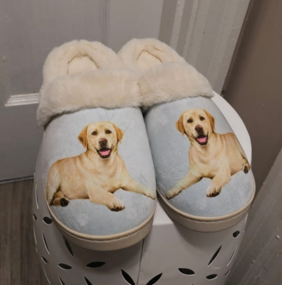 Snuggs Memory Foam Labrador Non Slip Slippers Size 8M🌴 - Picture 4 of 7